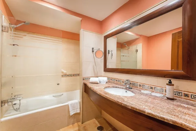 غرفة قياسية بسرير مزدوج بشرفة، Valentin Star Menorca - Adults Only 9/10