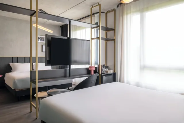 جناح جونيور بسرير كينج مع أريكة، Mercure Quimper Kerlic 4/9