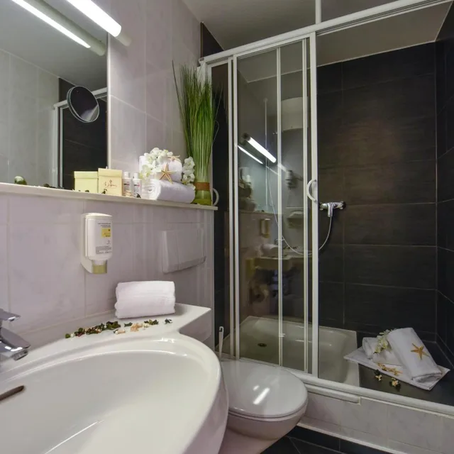 غرفة كومفورت ثلاثية، Atrium Hotel Amadeus 9/10