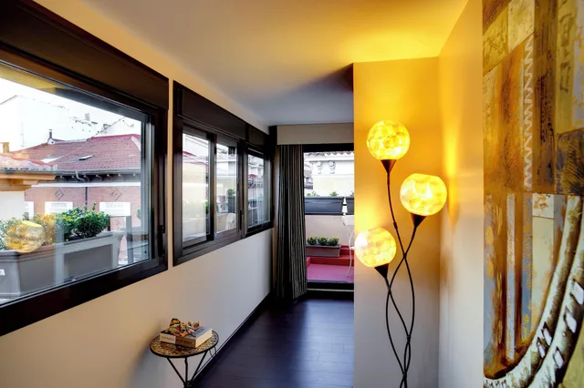 جناح جونيور بشرفة، THC TIRSO MOLINA HOSTEL 1/3