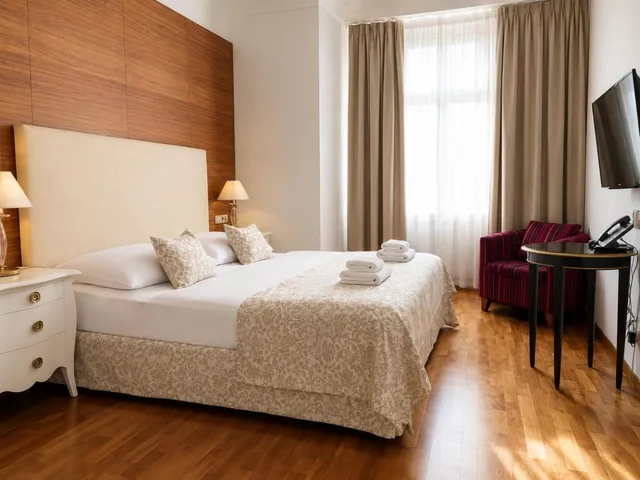 غرفة ديلوكس ثلاثية بسرير فردي، Little King Hotel U Malvaze 1/1
