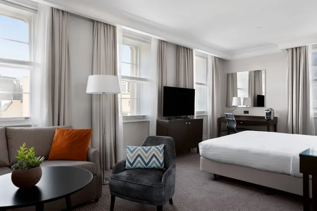 جناح ملكي بسريرين مزدوجين بغرفتي نوم، Bristol Marriott Royal Hotel 3/4