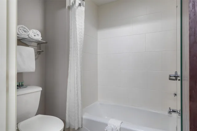 جناح بسرير كينج، Best Western Limestone Inn & Suites 4/4