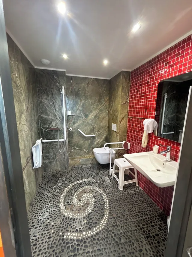 غرفة بسرير كوين بإطلالة على البحر لذوي الإعاقة، Hotel De Calais 7/7