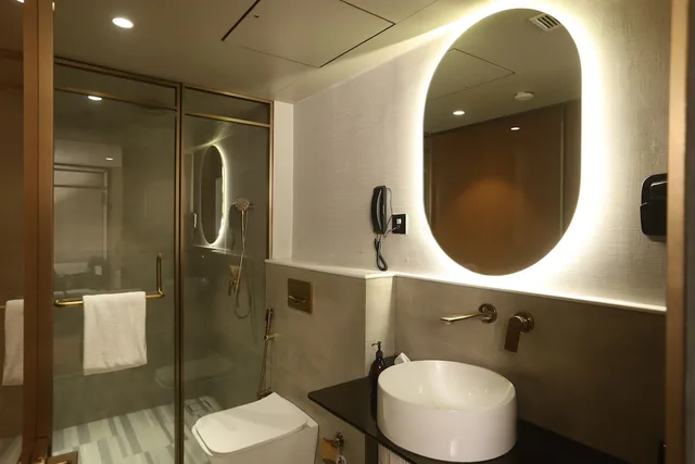 غرفة ديلوكس بسرير مزدوج، Dragonfly Hotel 5/5
