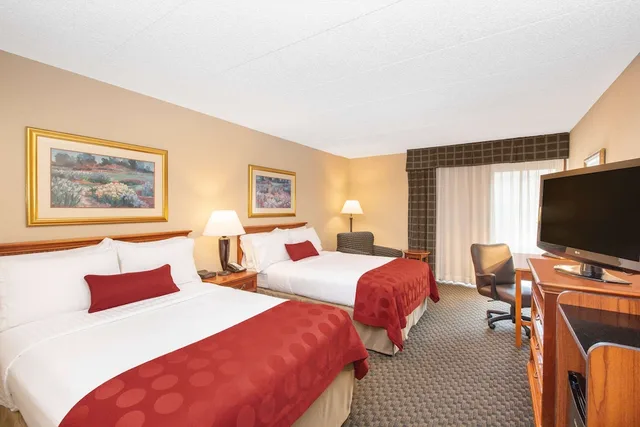 Room, 2 Double Beds, Accessible, Ramada by Wyndham Midtown Grand Island 3/5