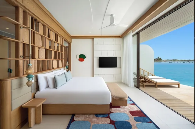 1 Bedroom, Beach Pool, Sunrise, Villa, King Bed، Centara Grand Lagoon Maldives 1/6