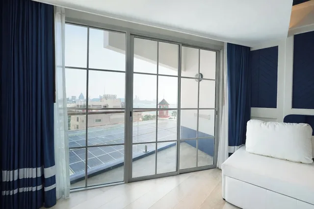 Cruise, Cabin, Twin Beds, Partial Sea View، The Cruise Hotel 6/7