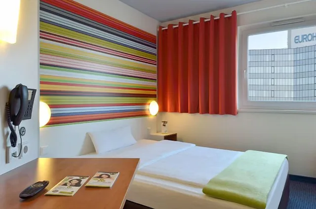 غرفة بسرير كوين، B&B Hotel Frankfurt Niederrad 6/10