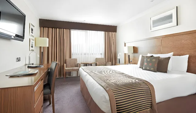 غرفة تنفيذية بسرير مزدوج، The Aberdeen Altens Hotel 1/1