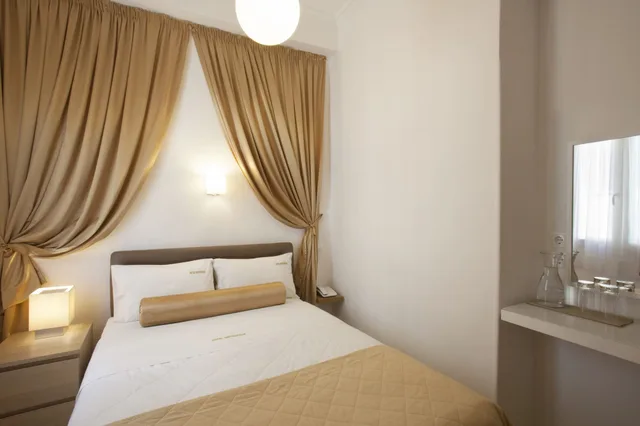 غرفة اقتصادية بسرير مزدوج، Metropolis Hotel 2/4