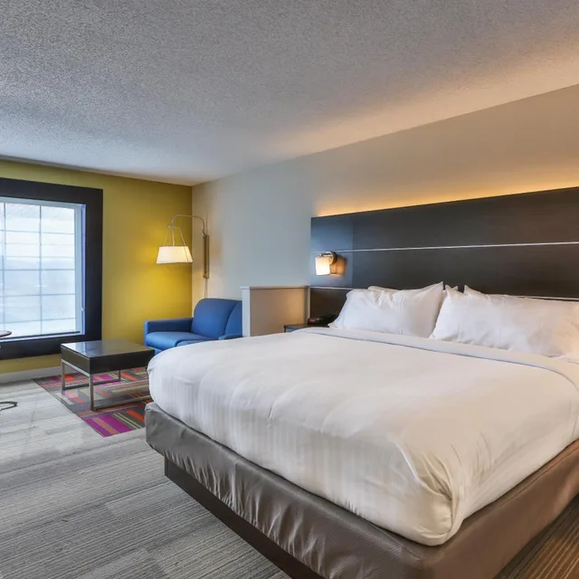 جناح بسرير كينج مع أريكة، Holiday Inn Express Hotel And Suites Reading 5/9