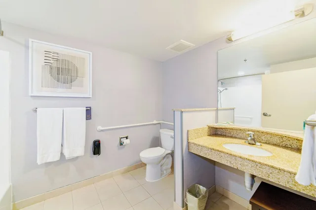 غرفة بسريرين كوين، Courtyard Biloxi North D Iberville 5/9