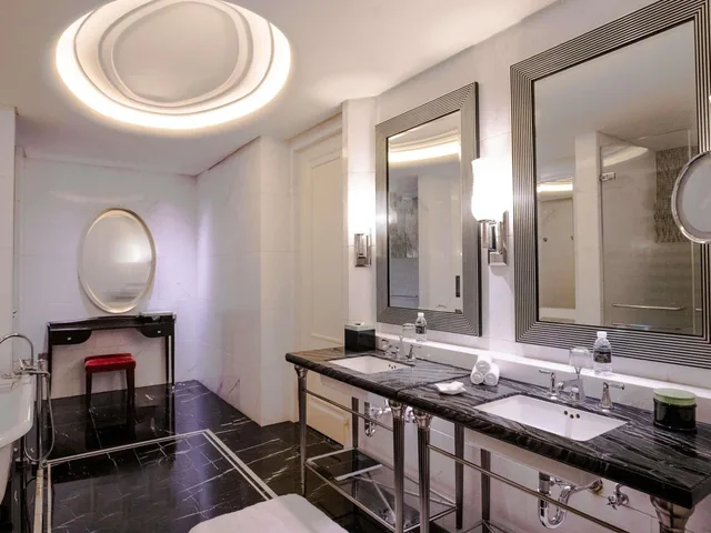 Fairmont, Suite، FAIRMONT PEACE HOTEL 3/4