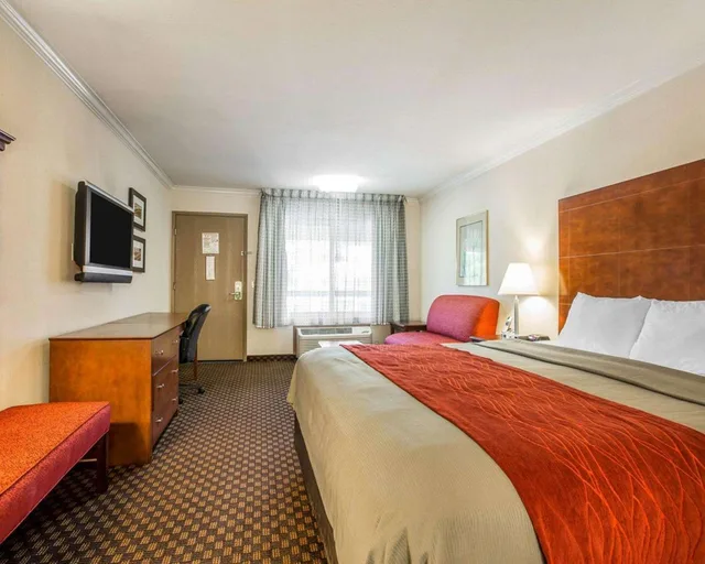 غرفة بسرير كينج، Hyland Inn near Pasadena Civic Center 3/5