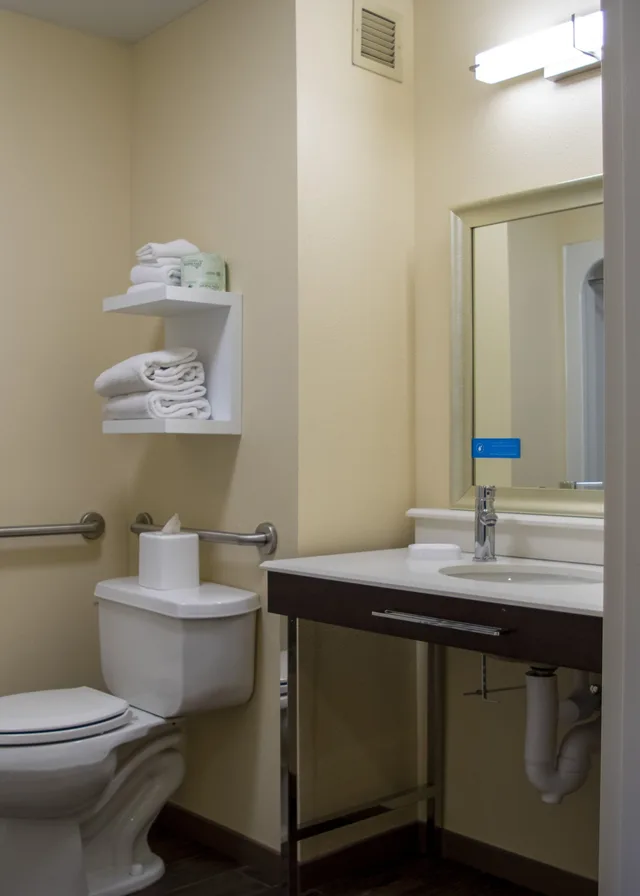 غرفة بسريرين مزدوجين لذوي الإعاقة، Hampton Inn St. Louis/Chesterfield 3/3