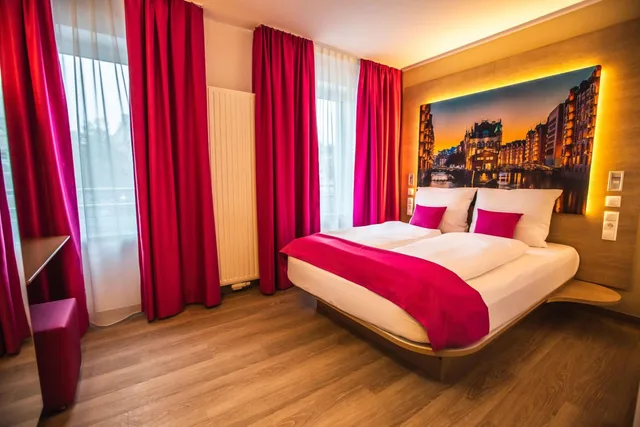 غرفة بسرير مزدوج بحمام خاص، Hotel Luckys Inn Gmbh 2/10