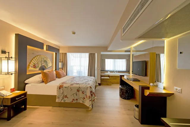 غرفة عائلية، Limak Lara De Luxe Hotel and Resort 1/1