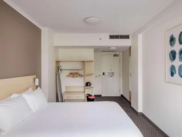 غرفة قياسية بسرير مزدوج لذوي الإعاقة، IBIS SYDNEY OLYMPIC PARK 1/4
