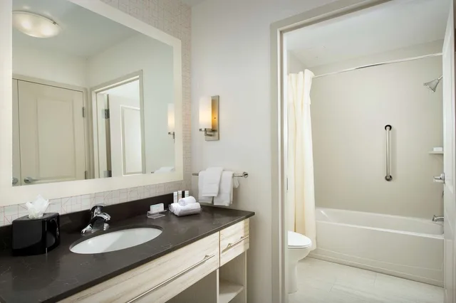 جناح استوديو بسرير كينج لذوي الإعاقة، Homewood Suites By Hilton Miami Downtown/Brickell 3/3