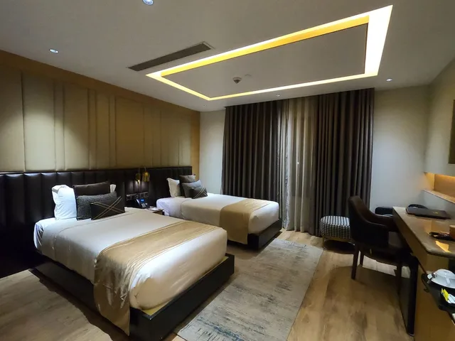 Deluxe, Twin Beds, The Zabeer Dhaka 6/10