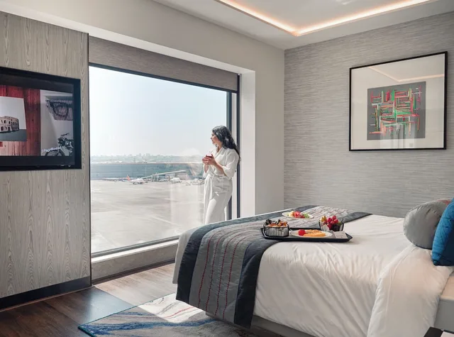 غرفة قياسية بسريرين منفصلين بإطلالة على المدينة، Fairfield by Marriott Mumbai International Airport 4/5