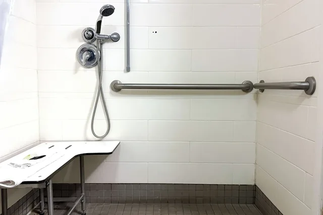 غرفة بسريرين مزدوجين لذوي الإعاقة، La Quinta Inn San Antonio I 35 N At Rittiman Road 4/4