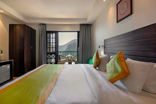 Classic, Valley View, Balcony، Sterling Nainital 1/3
