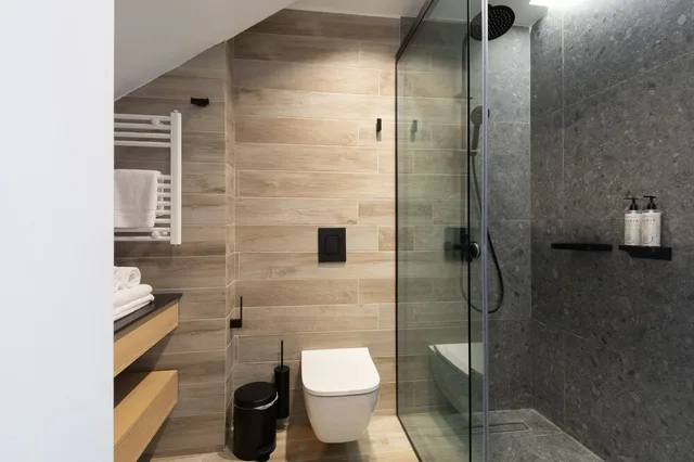 جناح بسريرين كينج بغرفتي نوم مع أريكة بجاكوزي، LUX&EASY Athens Downtown Residences 5/5