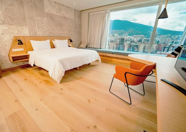 غرفة بانورامية بسرير كينج بإطلالة، Go Quito Hotel 7/10