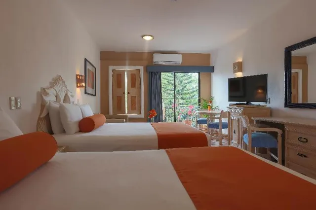غرفة، Flamingo Vallarta Hotel & Marina 2/3