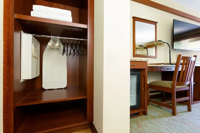 Room, 2 Queen Beds, with View, Club Floor، Disney Grand Californian 5/5