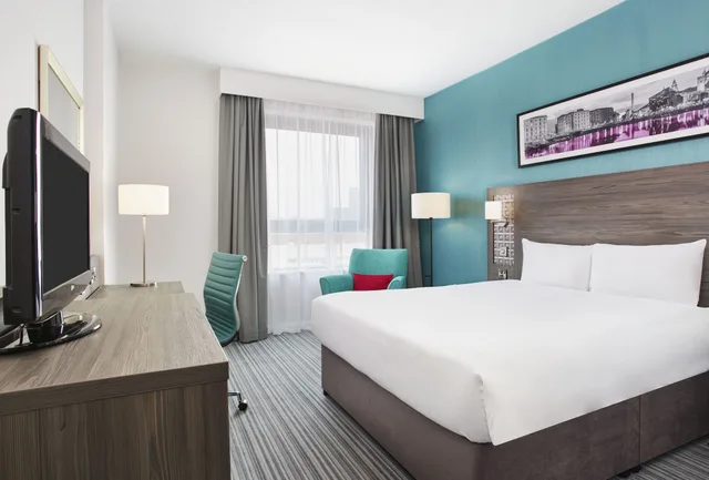 غرفة سوبيريور بسريرين منفصلين، Leonardo Hotel Liverpool 3/6