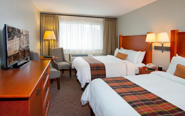 غرفة بسريرين كوين، WHISTLERS INN 1/4