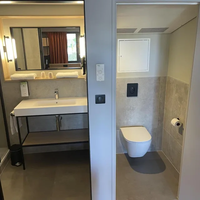 Room, Twin Beds, Campanile Clermont Ferrand Riom 10/10