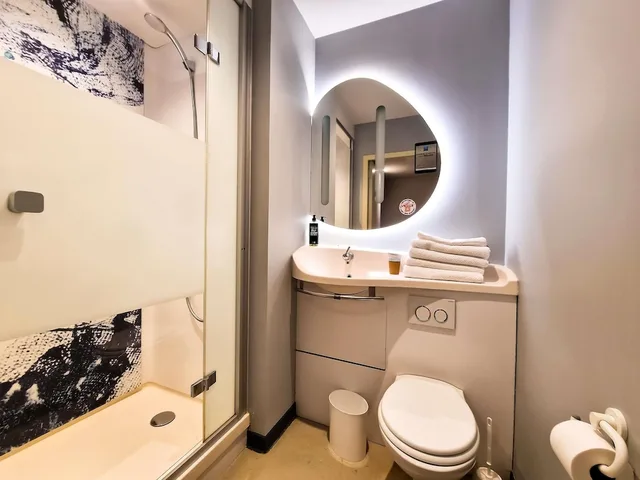 غرفة عائلية بسريرين مزدوجين، Ibis Budget Lille Marcq En Baroeul 2/2