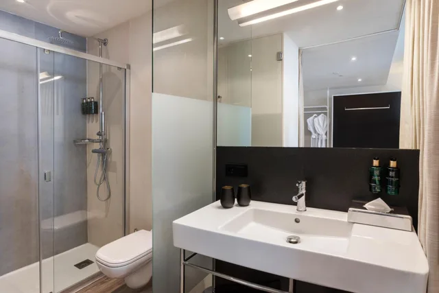 2 Bedrooms, the Level, Suite، Melia South Beach 8/10
