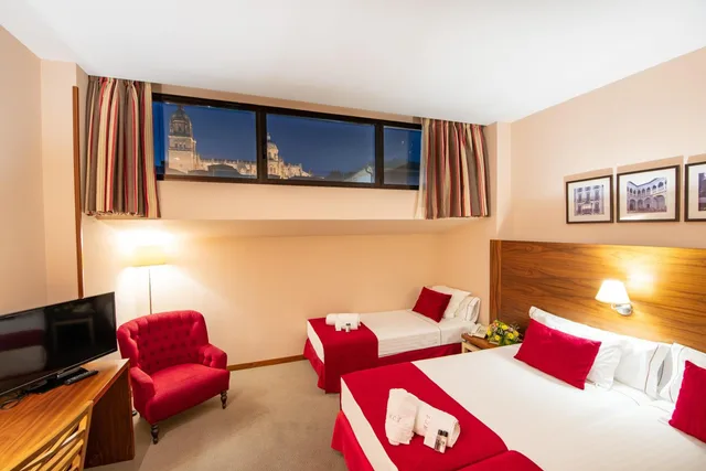 غرفة ثلاثية، Casino Del Tormes 6/10