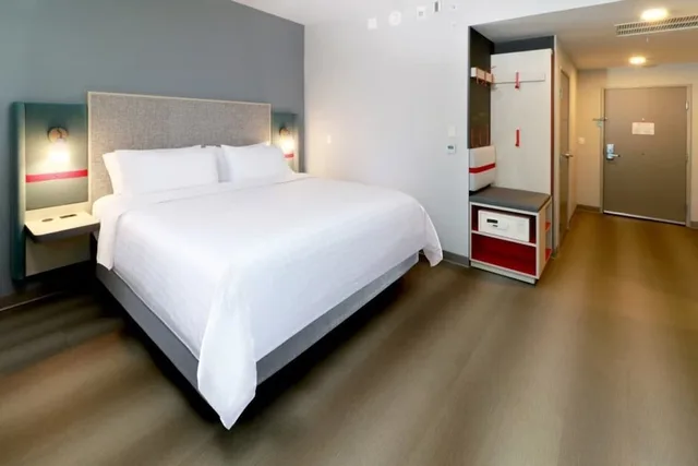 avid hotel Queretaro Centro Sur by IHG، سانتياغو دي كويريتارو 9/50