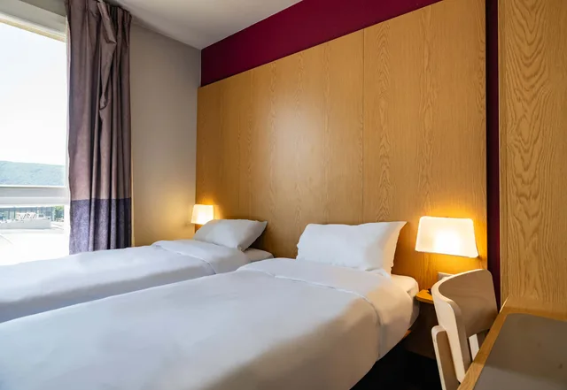 غرفة قياسية بسريرين منفصلين، B&B Hotel Grenoble Centre Alpexpo 1/6