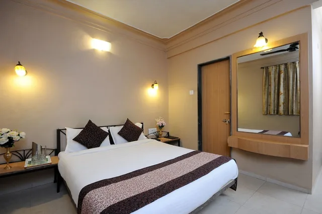 غرفة عائلية بسرير فردي، Hotel Vyankatesh 1/1