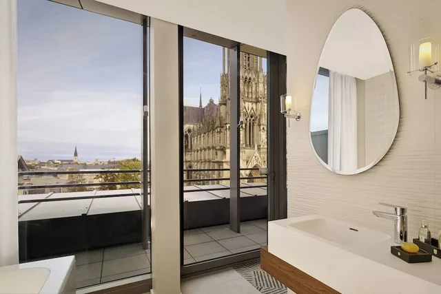 Junior Suite, King Bed, Cathedral View, Balcony، La Caserne Chanzy Hotel & Spa, Autograph Collection 5/6