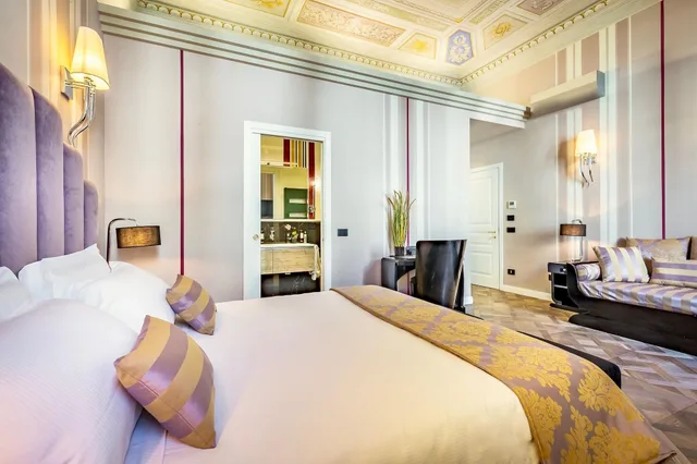 Executive, Suite, Arte' Boutique Hotel 1/3