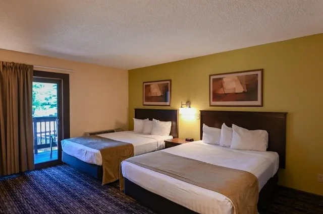 Room, 2 Queen Beds, Pet Friendly, Baker Apos S Sunset Bay Resort 1/4