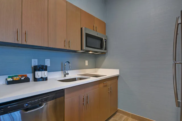 جناح بسرير كينج بغرفة نوم واحدة، Homewood Suites By Hilton Chula Vista Eastlake 3/3