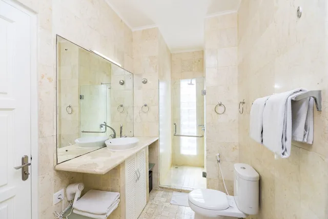 3 Bedrooms, Penthouse, 4 Beds, 2 Bathrooms، Beach Melati Apartments 2/2