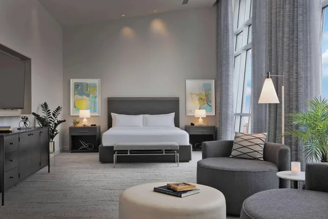 Presidential, Suite, Accessible, HILTON OMAHA 2/4