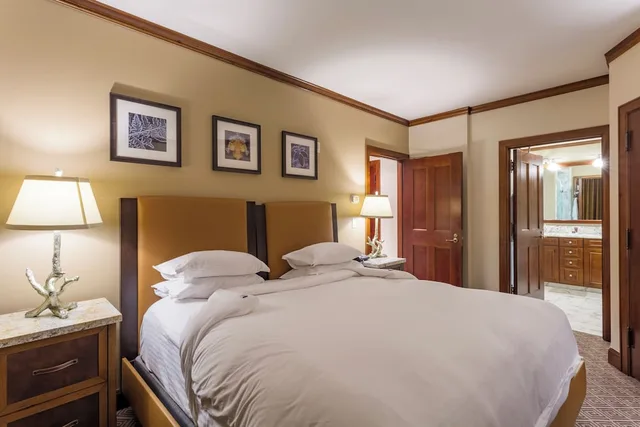 3 Bedrooms, Slope, Premier, Apartment, 2 King Beds, Queen Bed, Sofa, Balcony، Ritz-Carlton Club, Aspen Highlands by Frias 7/10