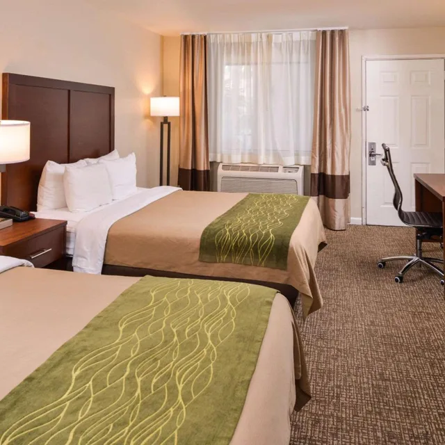 Room, Quadruple, 2 Queen Beds, Rancho Cordova Inn 2/6