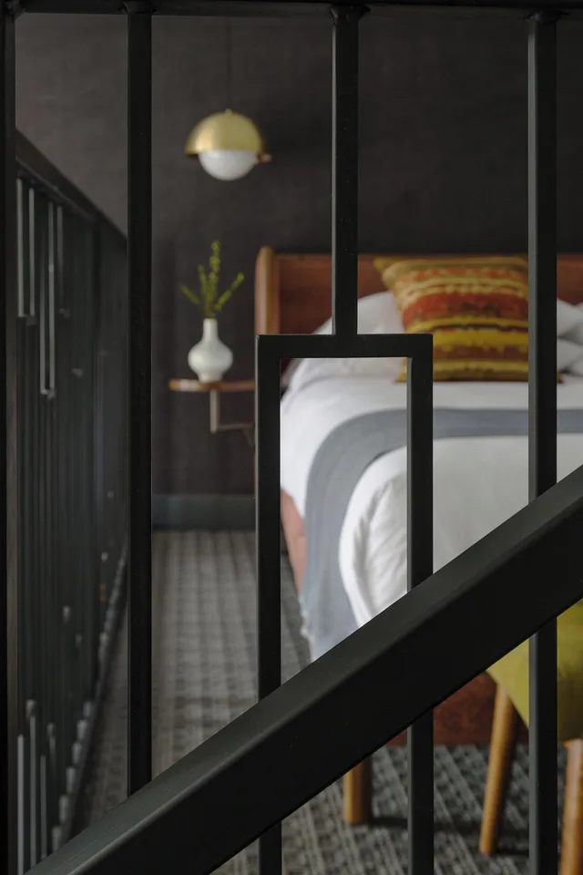Signature, Suite, The Hotel Salem 2/2